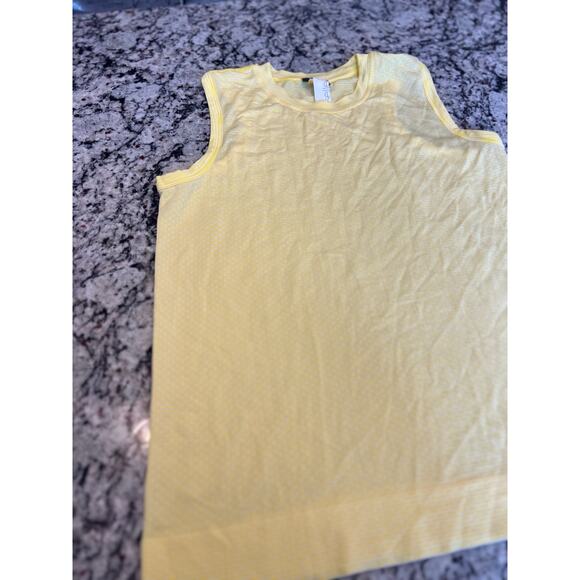 Oiselle women’s top size M yellow and white - Picture 5 of 12